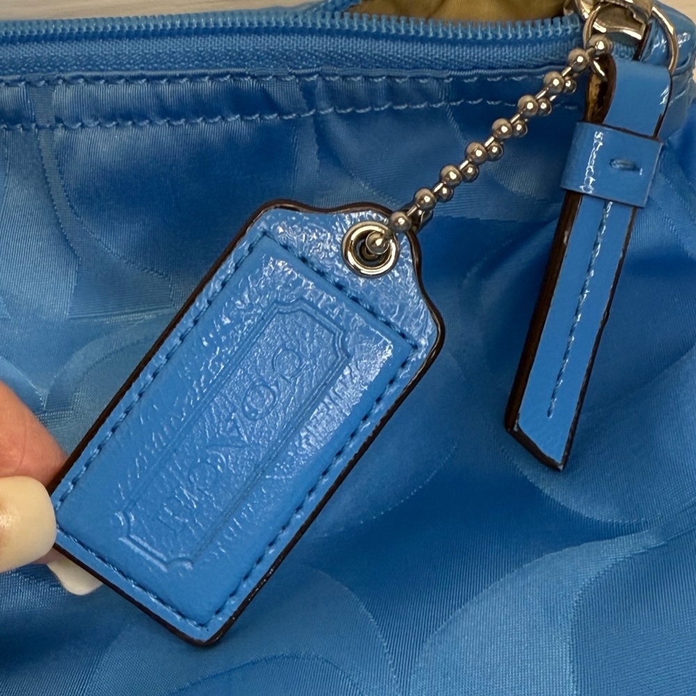 COACH GETAWAY SIGNATURE NYLON PACKABLE WEEKENDER BAG TOTE & POUCH BLUE F77321 - Picture 13 of 16